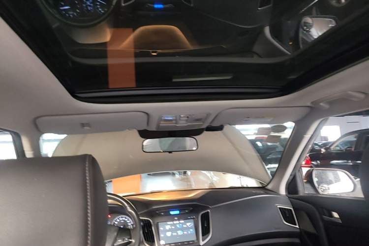 Used Hyundai ix25 2015 1.6L Automatic Two-Wheel Drive Smart GLS Trim Headliner