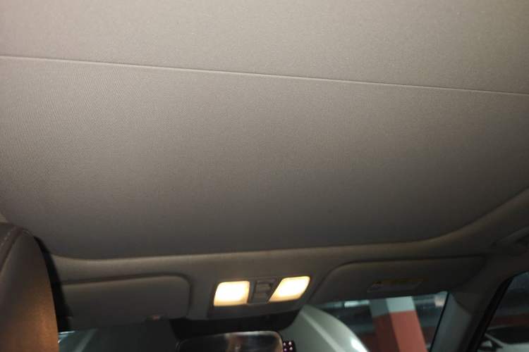Used Hyundai ix25 2015 1.6L Automatic Two-Wheel Drive Smart GLS Trim Headliner
