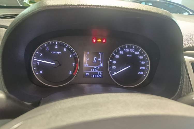 Used Hyundai ix25 2015 1.6L Automatic Two-Wheel Drive Smart GLS Trim Instrument Cluster