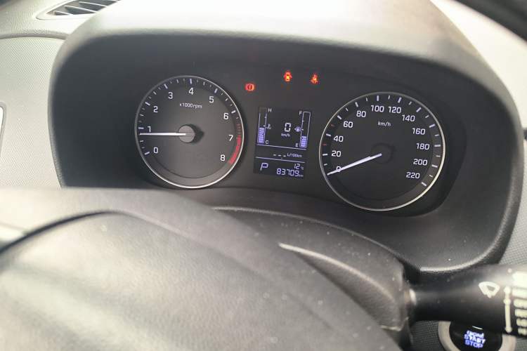 Used Hyundai ix25 2015 1.6L Automatic Two-Wheel Drive Smart GLS Trim Instrument Cluster