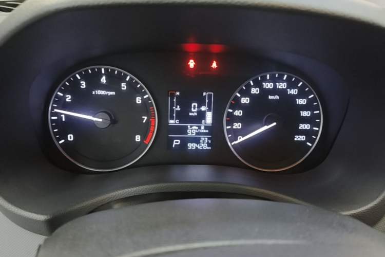 Used Hyundai ix25 2015 2.0L Automatic Two-Wheel Drive Intelligent GLS Instrument Cluster