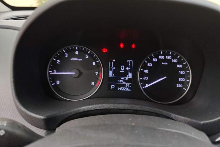 Used Hyundai ix25 2015 1.6L Automatic Two-Wheel Drive Smart GLS Trim Instrument Cluster
