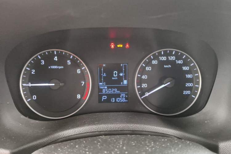Used Hyundai ix25 2015 1.6L Automatic Two-Wheel Drive Smart GLS Trim Instrument Cluster
