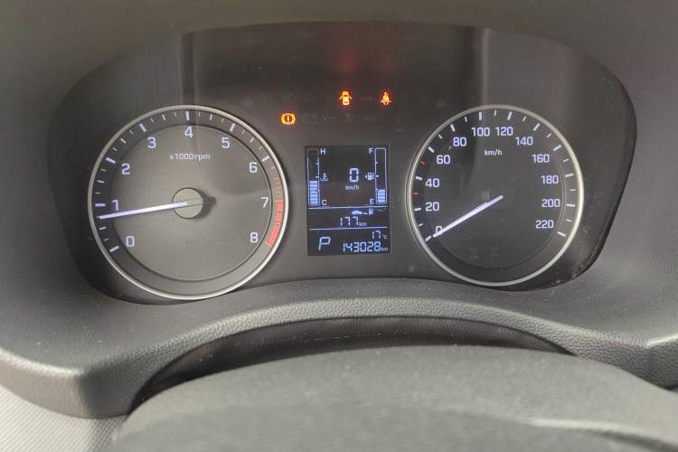 Used Hyundai ix25 2015 1.6L Automatic Two-Wheel Drive Smart GLS Trim Instrument Cluster