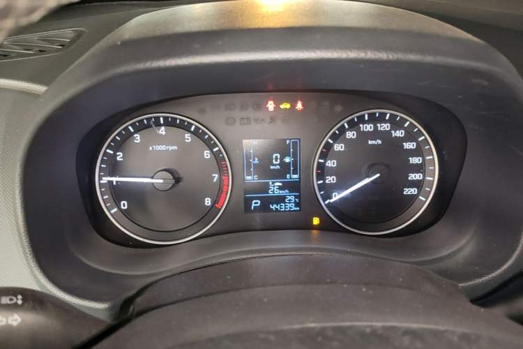 Used Hyundai ix25 2015 1.6L Automatic Two-Wheel Drive Smart GLS Trim Instrument Cluster