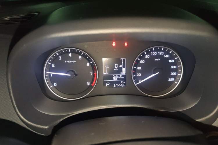 Used Hyundai ix25 2015 1.6L Automatic Two-Wheel Drive Smart GLS Trim Instrument Cluster