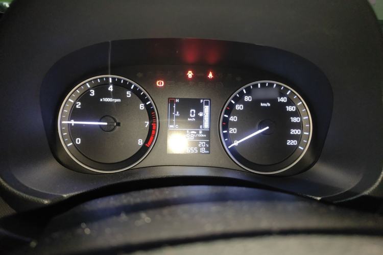 Used Hyundai ix25 2015 1.6L Automatic Two-Wheel Drive Fashionable GS Model Instrument Cluster