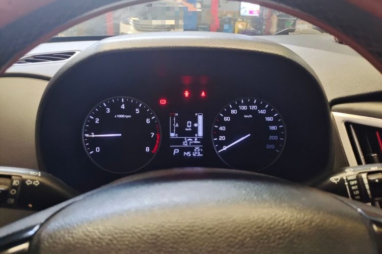 Used Hyundai ix25 2015 1.6L Automatic Two-Wheel Drive Smart GLS Trim Instrument Cluster