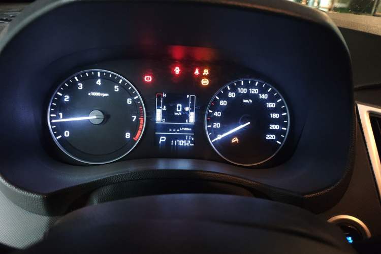 Used Hyundai ix25 2015 1.6L Automatic Two-Wheel Drive Smart GLS Trim Instrument Cluster