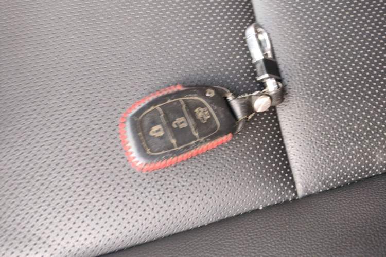 Used Hyundai ix25 2015 1.6L Automatic Two-Wheel Drive Smart GLS Trim Interior 1