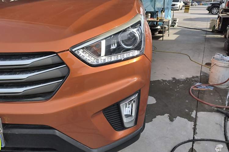 Used Hyundai ix25 2015 1.6L Automatic Two-Wheel-Drive Deluxe DLX Model Left Front Headlight