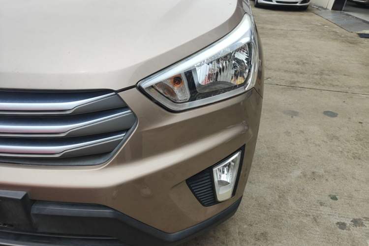 Used Hyundai ix25 2015 1.6L Automatic Two-Wheel Drive Smart GLS Trim Left Front Headlight