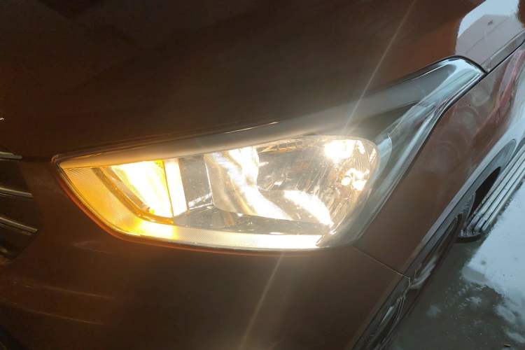 Used Hyundai ix25 2015 1.6L Automatic Two-Wheel Drive Smart GLS Trim Left Front Headlight