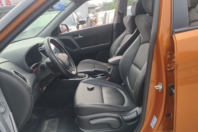 Used Hyundai ix25 2015 1.6L Automatic Two-Wheel Drive Smart GLS Trim Left Front Seat