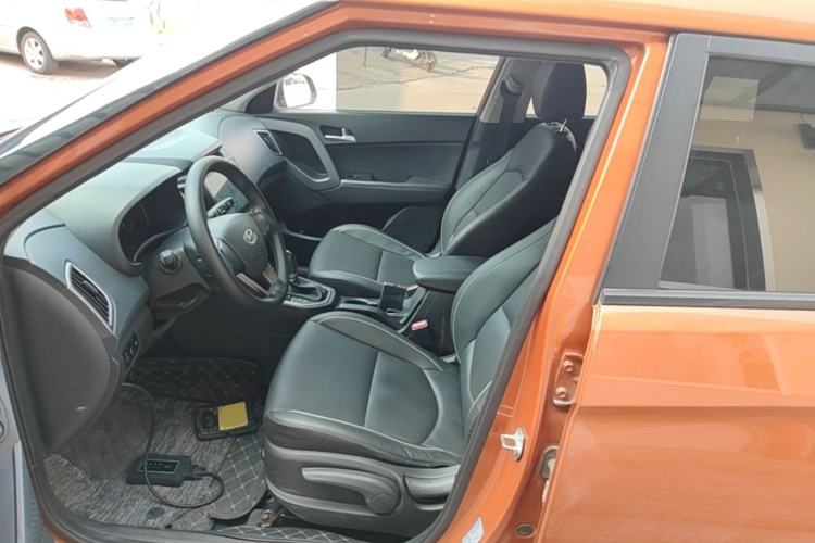 Used Hyundai ix25 2015 1.6L Automatic Two-Wheel Drive Smart GLS Trim Left Front Seat