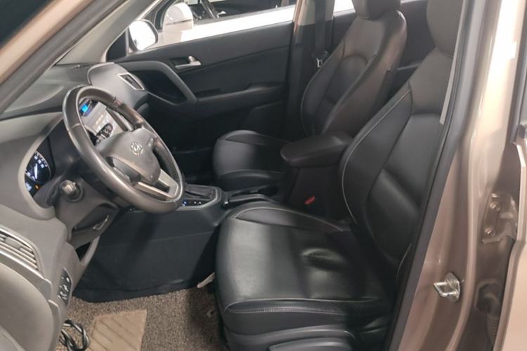 Used Hyundai ix25 2015 1.6L Automatic Two-Wheel Drive Smart GLS Trim Left Front Seat