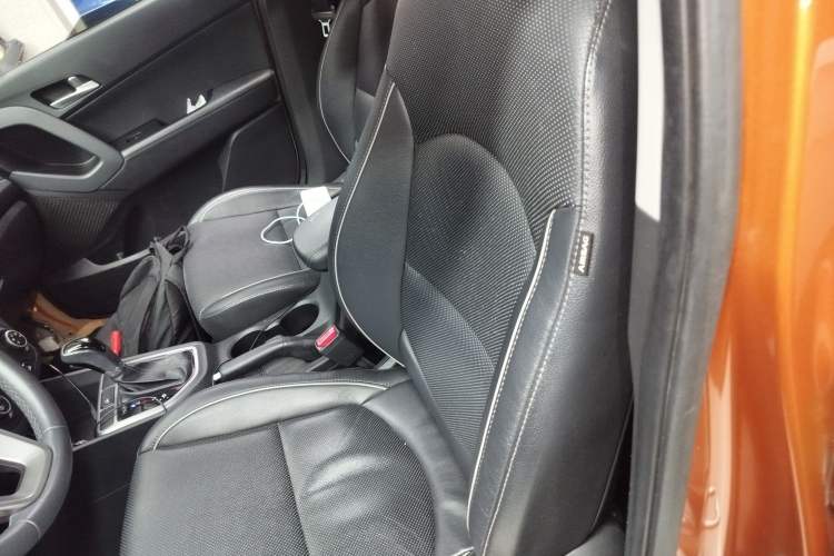 Used Hyundai ix25 2015 1.6L Automatic Two-Wheel Drive Smart GLS Trim Left Front Seat