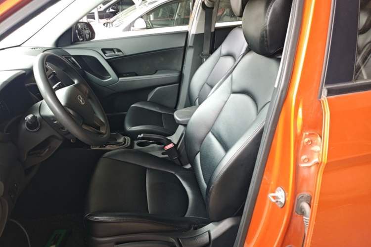 Used Hyundai ix25 2015 1.6L Automatic Two-Wheel Drive Fashionable GS Model Left Front Seat