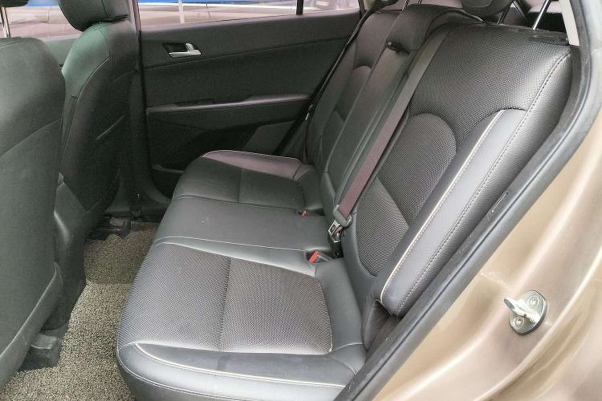 Used Hyundai ix25 2015 1.6L Automatic Two-Wheel Drive Smart GLS Trim Left Rear Seat
