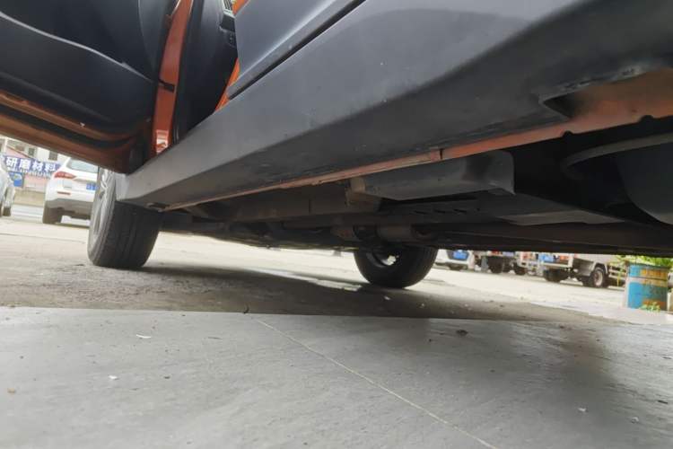 Used Hyundai ix25 2015 1.6L Automatic Two-Wheel Drive Smart GLS Trim Left Side Sill