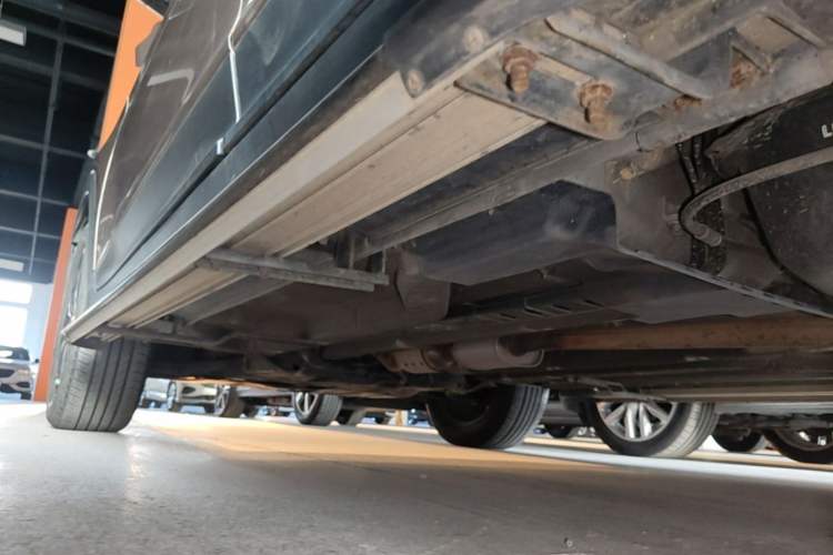 Used Hyundai ix25 2015 1.6L Automatic Two-Wheel Drive Smart GLS Trim Left Side Sill