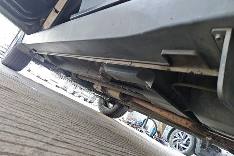 Used Hyundai ix25 2015 1.6L Automatic Two-Wheel Drive Smart GLS Trim Left Side Sill