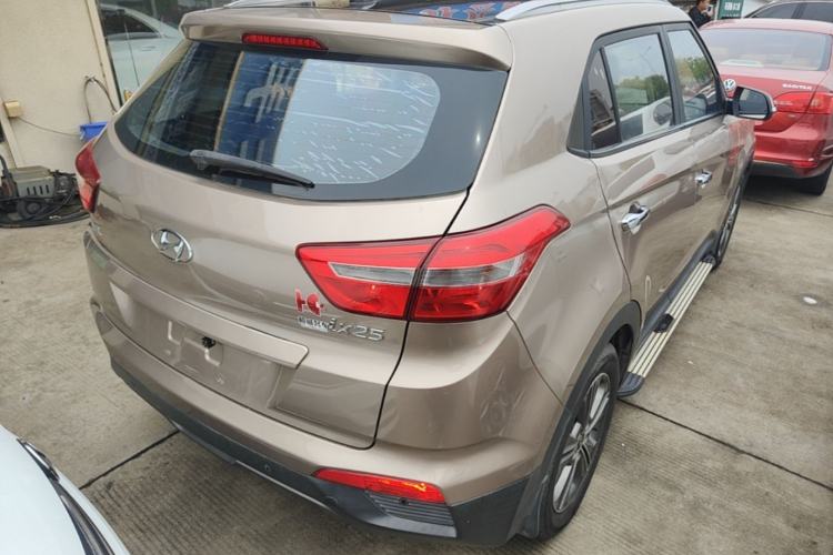 Used Hyundai ix25 2015 1.6L Automatic Two-Wheel Drive Smart GLS Trim Rear Right 45 Deg