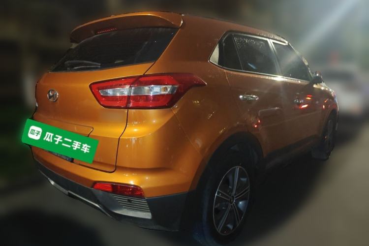 Used Hyundai ix25 2015 1.6L Automatic Two-Wheel-Drive Deluxe DLX Model Rear Right 45 Deg