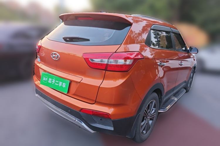 Used Hyundai ix25 2015 1.6L Automatic Two-Wheel-Drive Deluxe DLX Model Rear Right 45 Deg