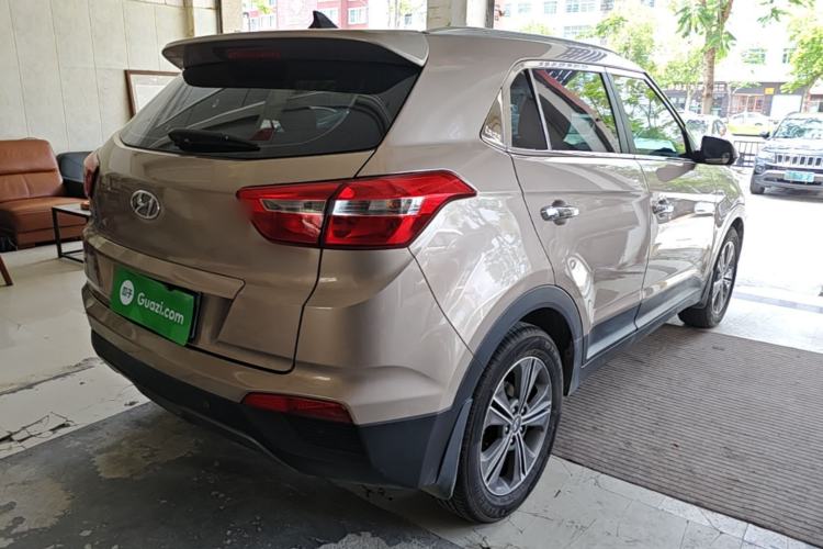 Used Hyundai ix25 2015 1.6L Automatic Two-Wheel Drive Smart GLS Trim Rear Right 45 Deg