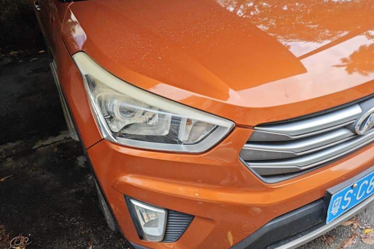 Used Hyundai ix25 2015 1.6L Automatic Two-Wheel Drive Smart GLS Trim Right Front Headlight