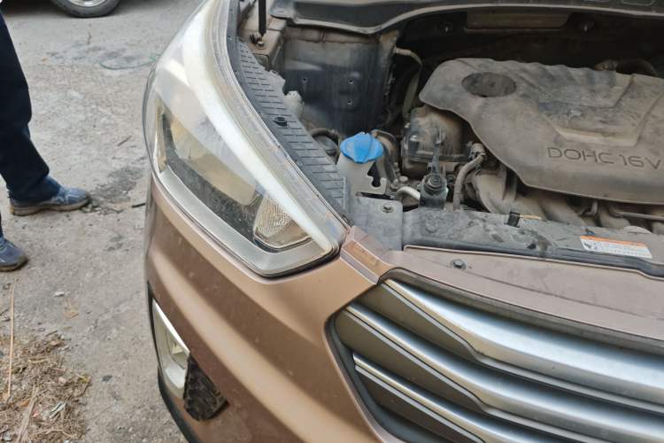 Used Hyundai ix25 2015 1.6L Automatic Two-Wheel Drive Smart GLS Trim Right Front Headlight