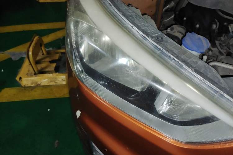 Used Hyundai ix25 2015 1.6L Automatic Two-Wheel Drive Smart GLS Trim Right Front Headlight