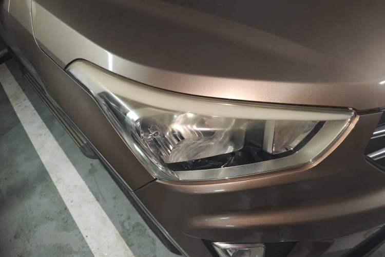 Used Hyundai ix25 2015 1.6L Automatic Two-Wheel Drive Smart GLS Trim Right Front Headlight