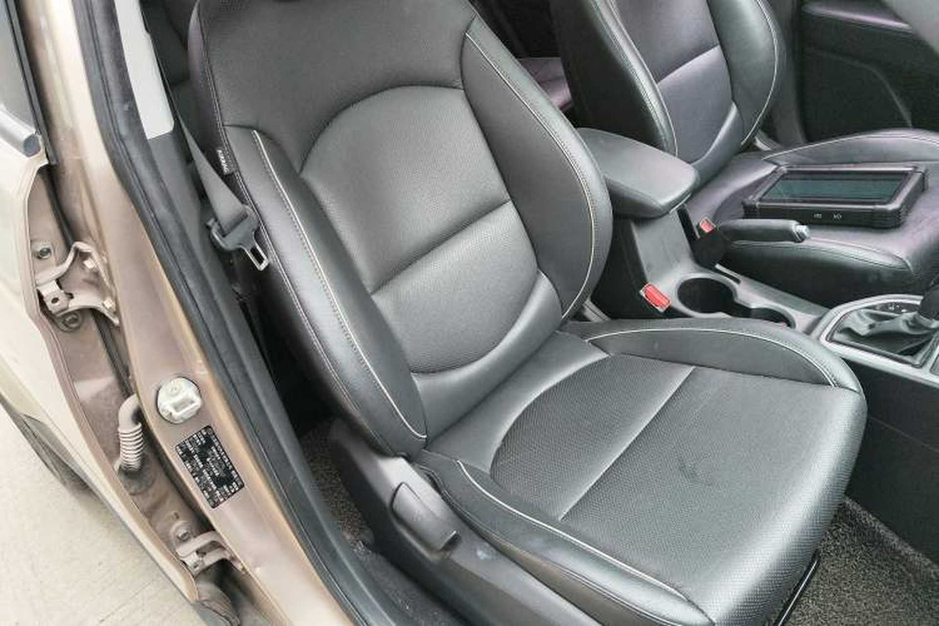 Used Hyundai ix25 2015 1.6L Automatic Two-Wheel Drive Smart GLS Trim Right Front Seat