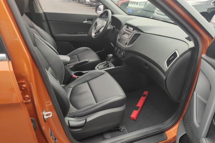 Used Hyundai ix25 2015 1.6L Automatic Two-Wheel Drive Smart GLS Trim Right Front Seat