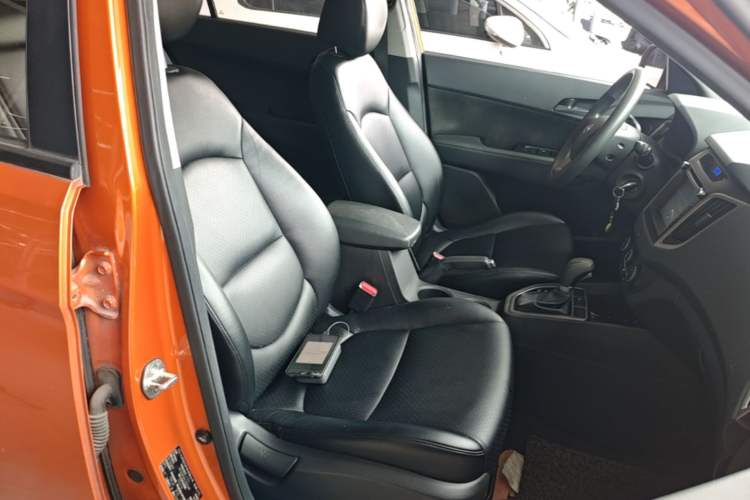 Used Hyundai ix25 2015 1.6L Automatic Two-Wheel Drive Fashionable GS Model Right Front Seat
