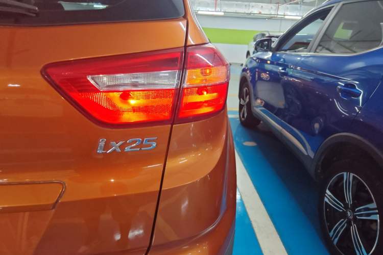 Used Hyundai ix25 2015 1.6L Automatic Two-Wheel Drive Smart GLS Trim Right Rear Taillight
