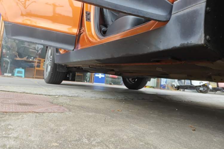 Used Hyundai ix25 2015 1.6L Automatic Two-Wheel Drive Smart GLS Trim Right Side Sill