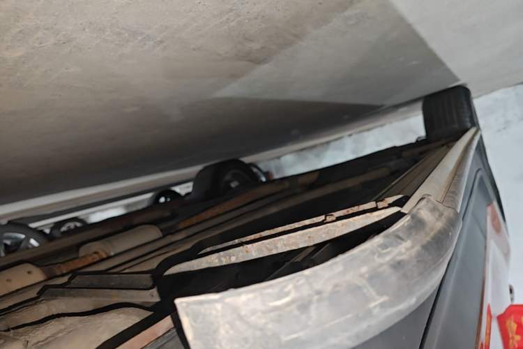 Used Hyundai ix25 2015 1.6L Automatic Two-Wheel Drive Smart GLS Trim Right Side Sill