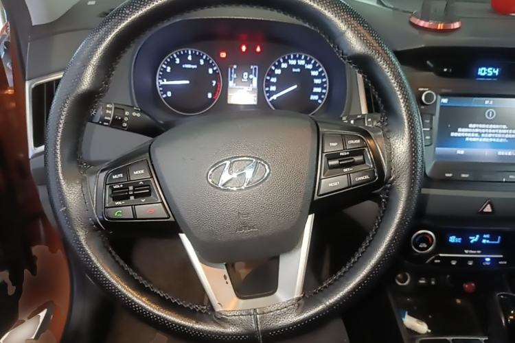 Used Hyundai ix25 2015 1.6L Automatic Two-Wheel-Drive Deluxe DLX Model Steering Wheel