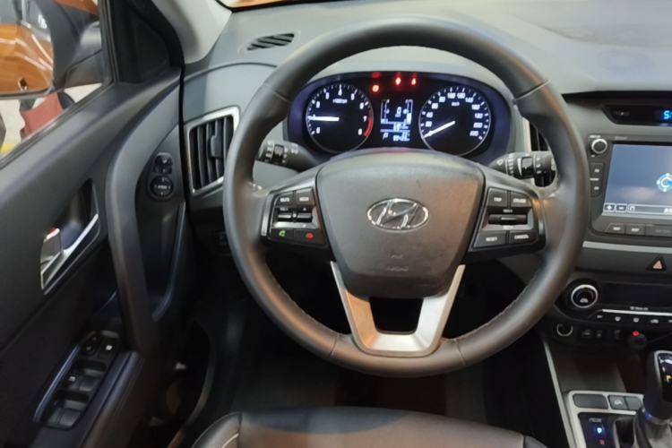 Used Hyundai ix25 2015 2.0L Automatic Two-Wheel Drive Intelligent GLS Steering Wheel
