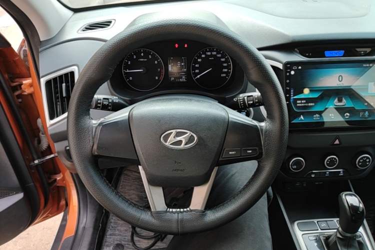 Used Hyundai ix25 2015 1.6L Automatic Two-Wheel Drive Smart GLS Trim Steering Wheel