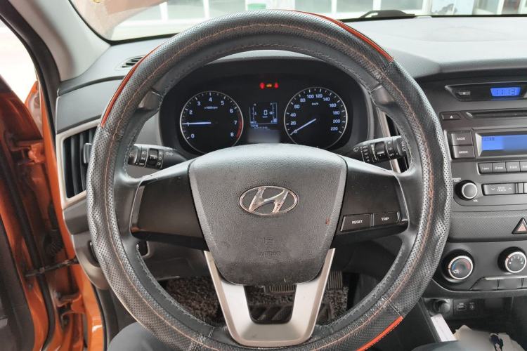 Used Hyundai ix25 2015 1.6L Automatic Two-Wheel Drive Smart GLS Trim Steering Wheel