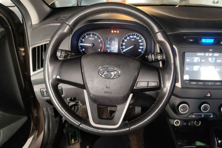 Used Hyundai ix25 2015 1.6L Automatic Two-Wheel Drive Smart GLS Trim Steering Wheel