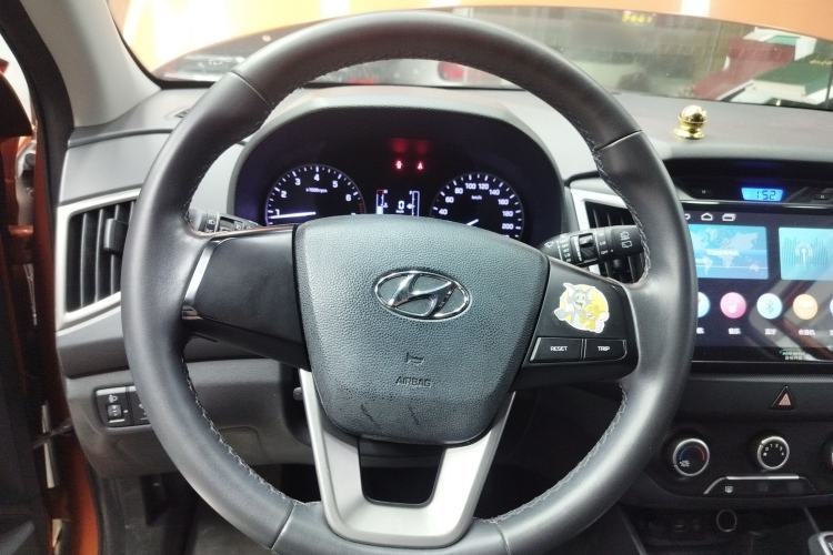 Used Hyundai ix25 2015 1.6L Automatic Two-Wheel Drive Smart GLS Trim Steering Wheel