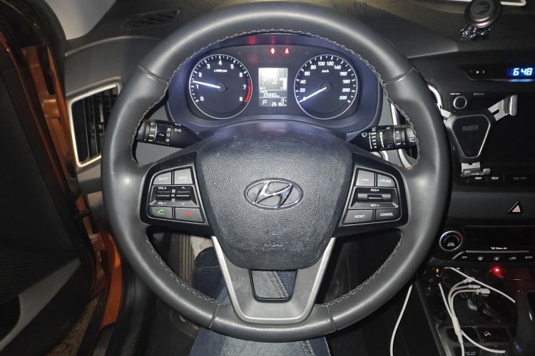 Used Hyundai ix25 2015 1.6L Automatic Two-Wheel-Drive Deluxe DLX Model Steering Wheel