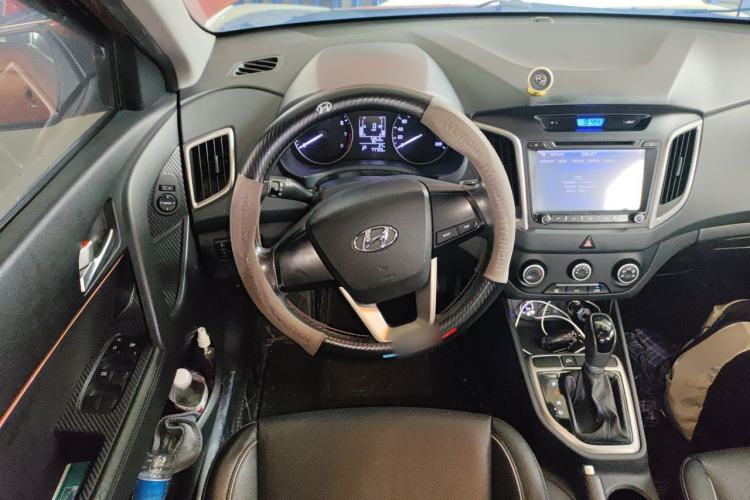 Used Hyundai ix25 2015 1.6L Automatic Two-Wheel Drive Smart GLS Trim Steering Wheel