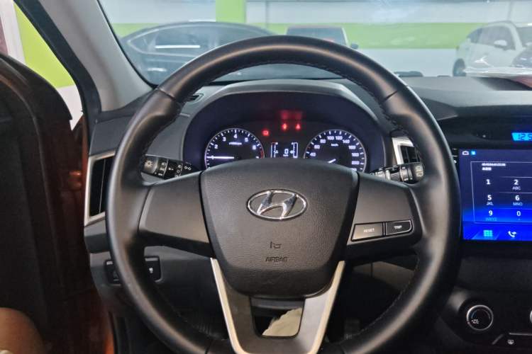Used Hyundai ix25 2015 1.6L Automatic Two-Wheel Drive Smart GLS Trim Steering Wheel