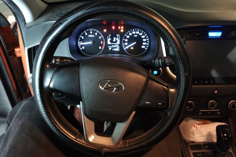 Used Hyundai ix25 2015 1.6L Automatic Two-Wheel Drive Smart GLS Trim Steering Wheel